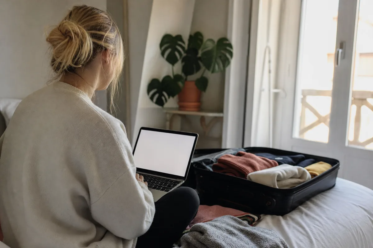 Bokningsskärm som visar tillval för bagage och sittplats i kassan